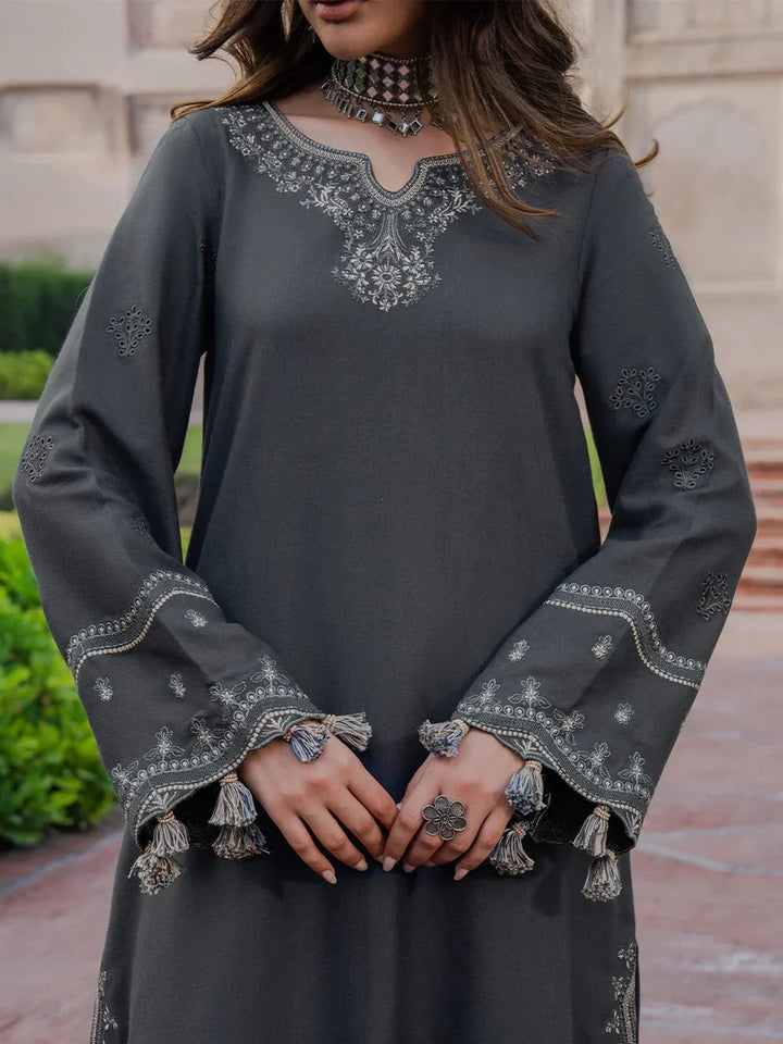 DHANAK EMBROIDERY 3PC SUIT
